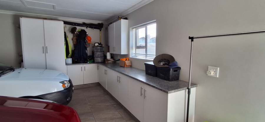 2 Bedroom Property for Sale in Hartenbos Landgoed Western Cape